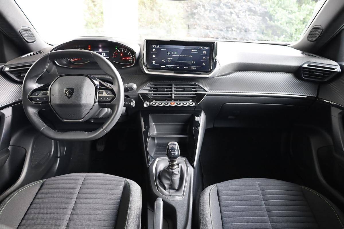 peugeot-2008-2023-gasolina-1199cc