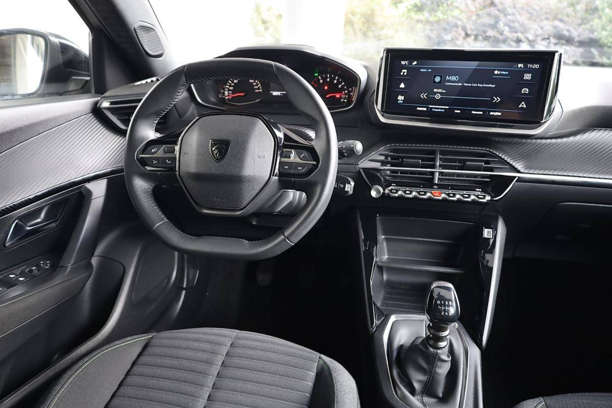 peugeot-2008-2023-gasolina-1199cc