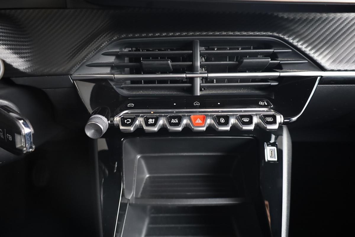 peugeot-2008-2023-gasolina-1199cc