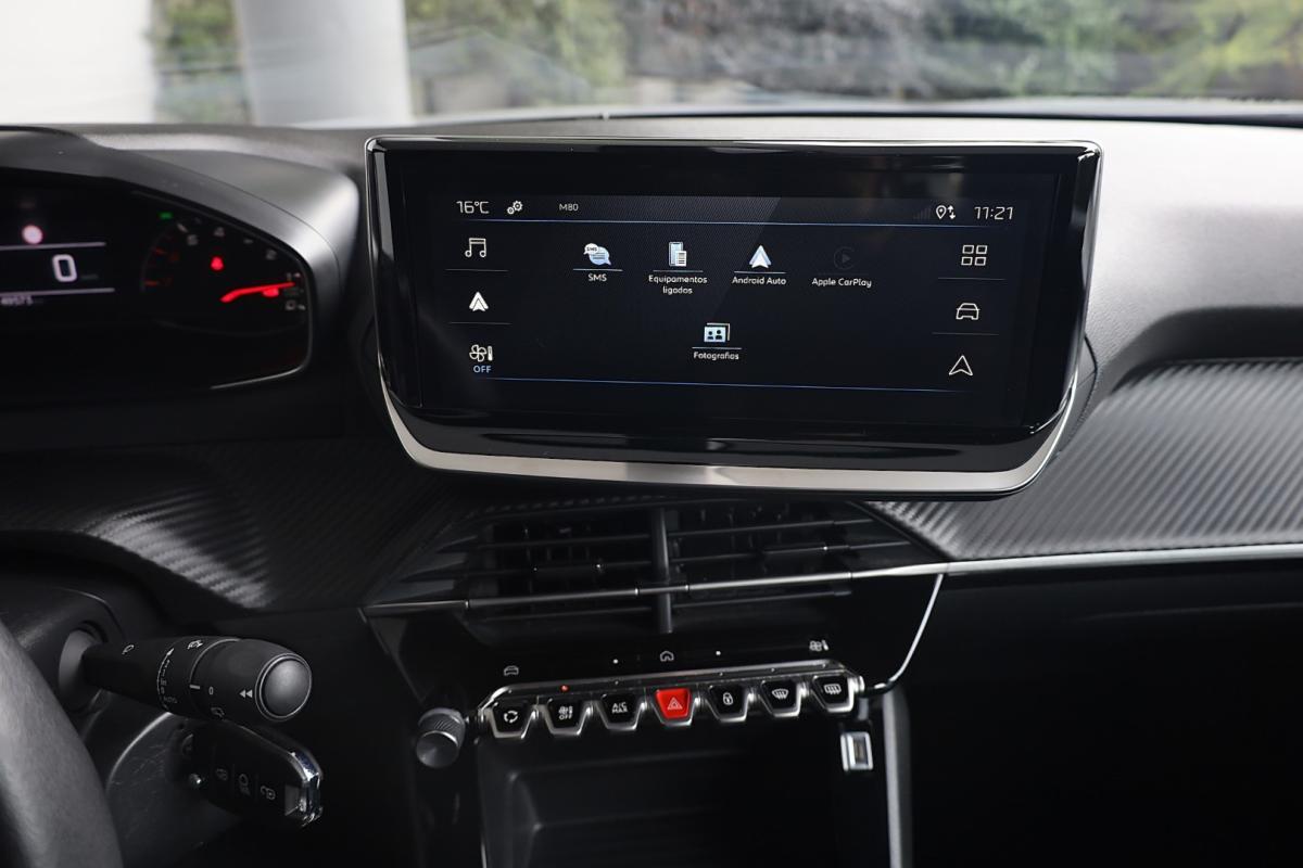 peugeot-2008-2023-gasolina-1199cc