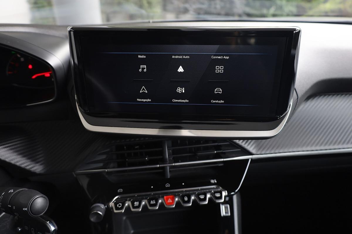peugeot-2008-2023-gasolina-1199cc