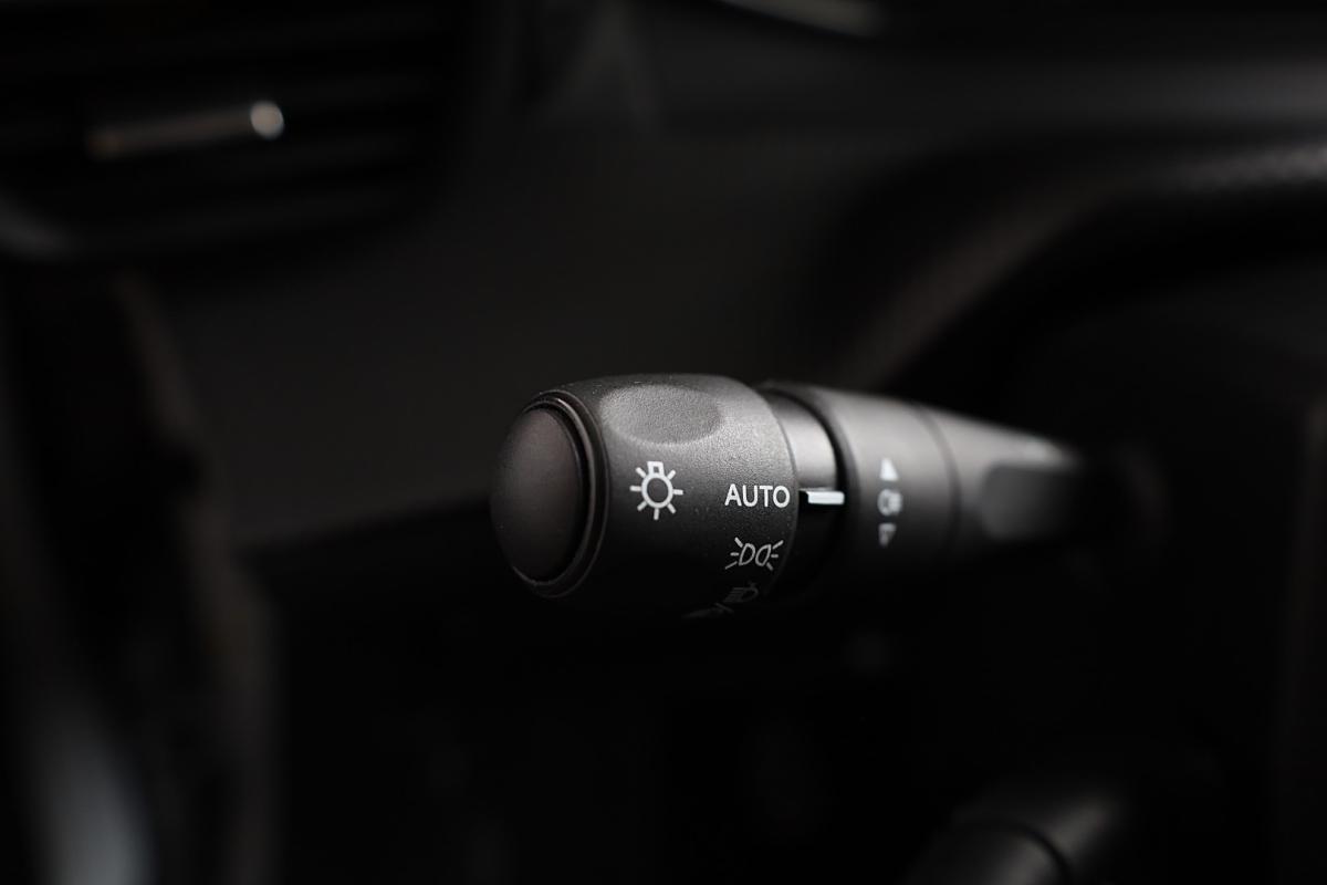 peugeot-2008-2023-gasolina-1199cc
