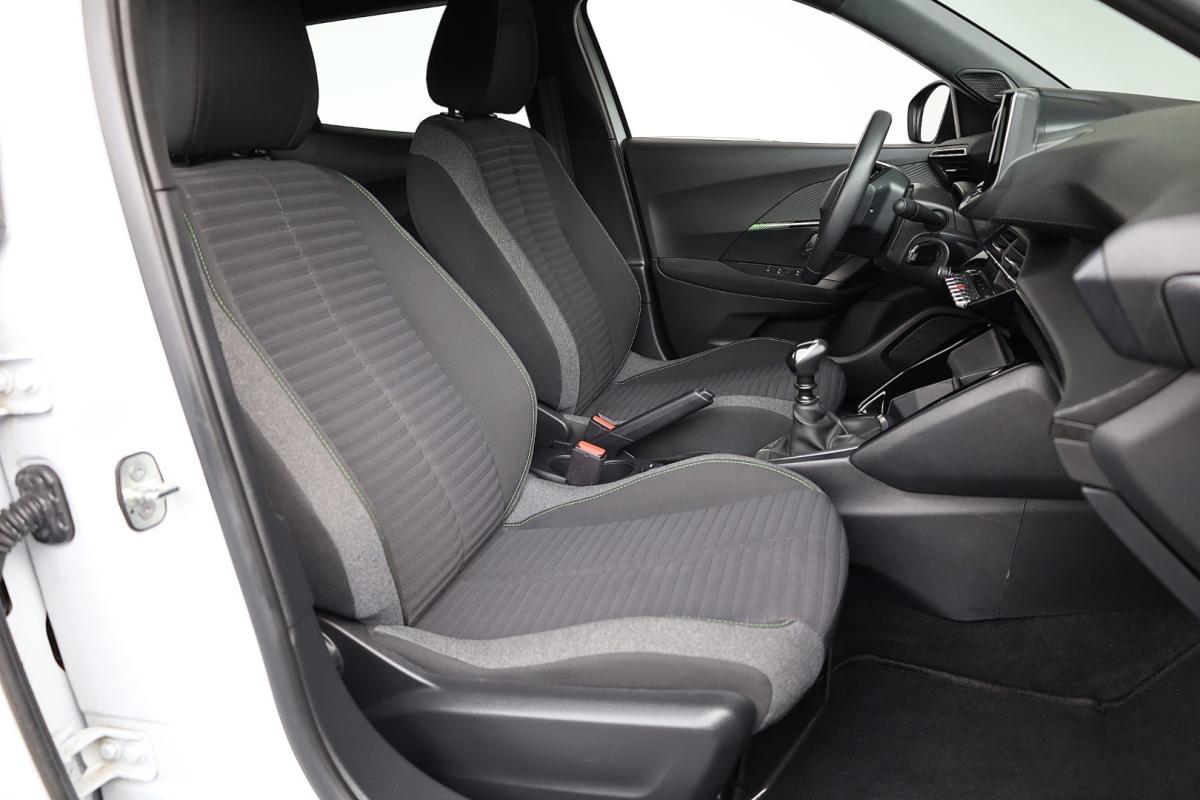 peugeot-2008-2023-gasolina-1199cc
