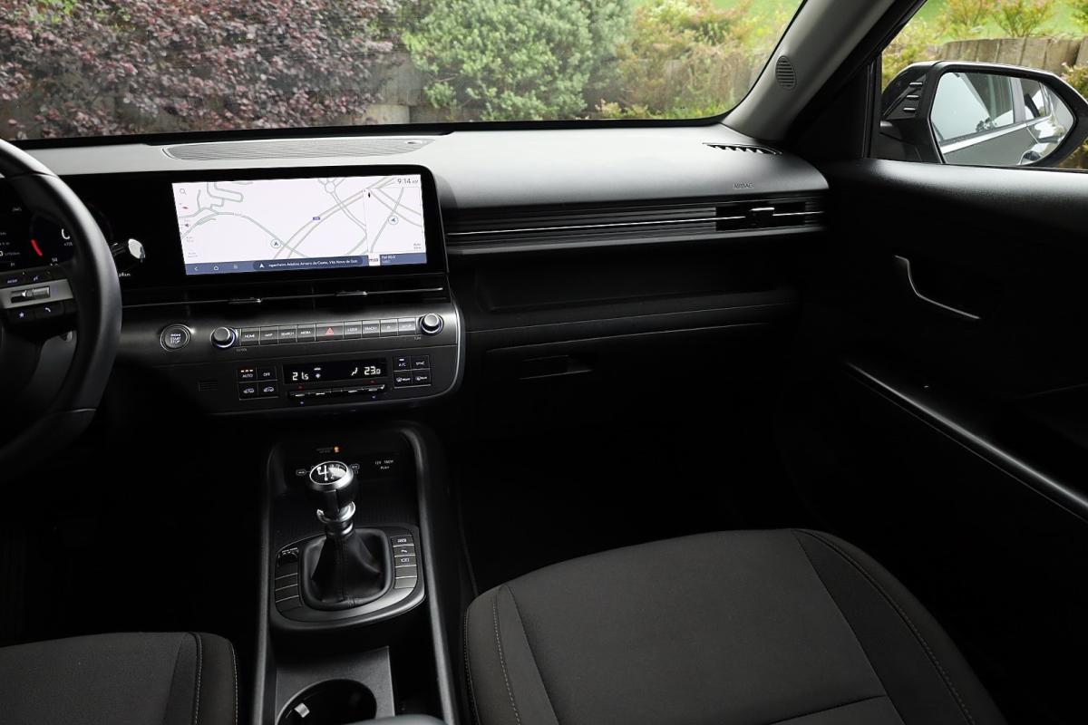 hyundai-kauai-2024-gasolina-998cc