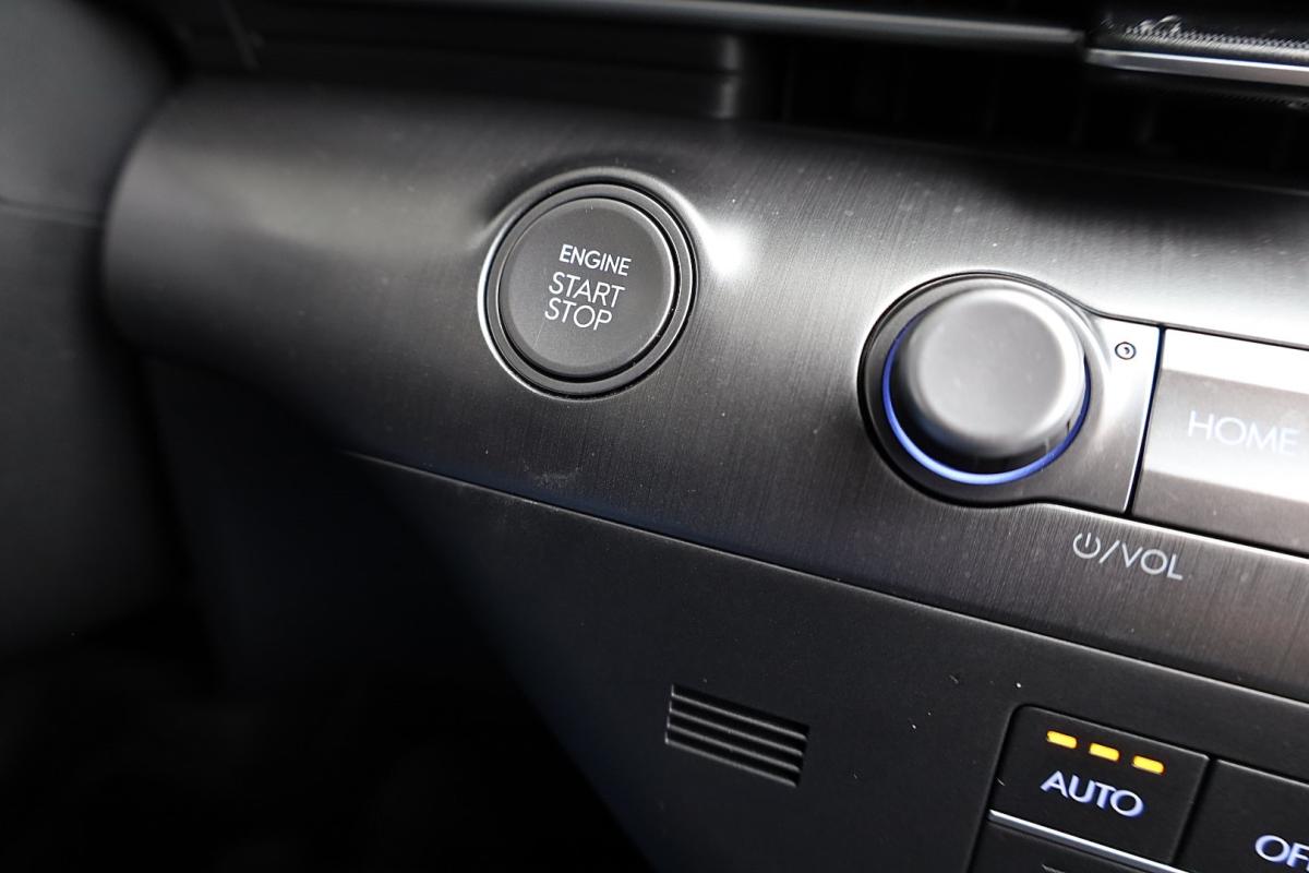 hyundai-kauai-2024-gasolina-998cc