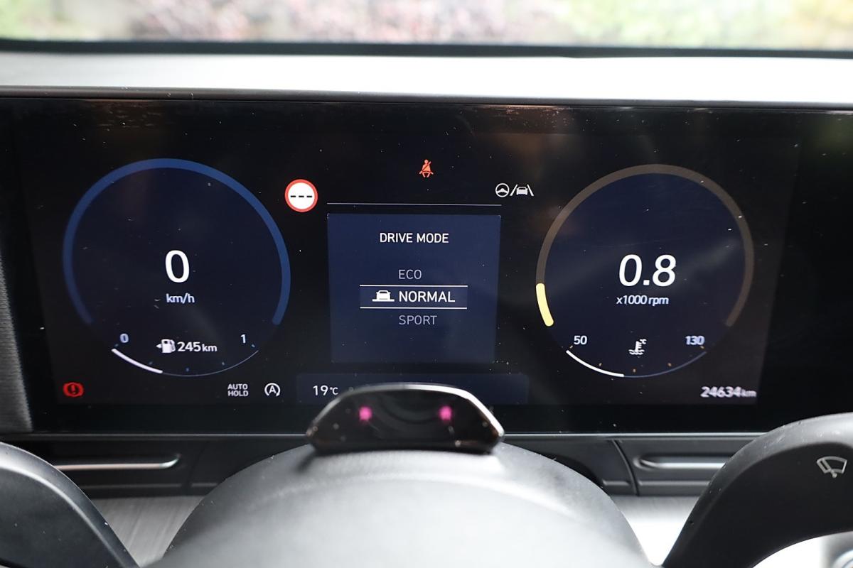 hyundai-kauai-2024-gasolina-998cc
