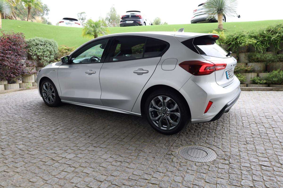 ford-focus-2023-gasolina-998cc