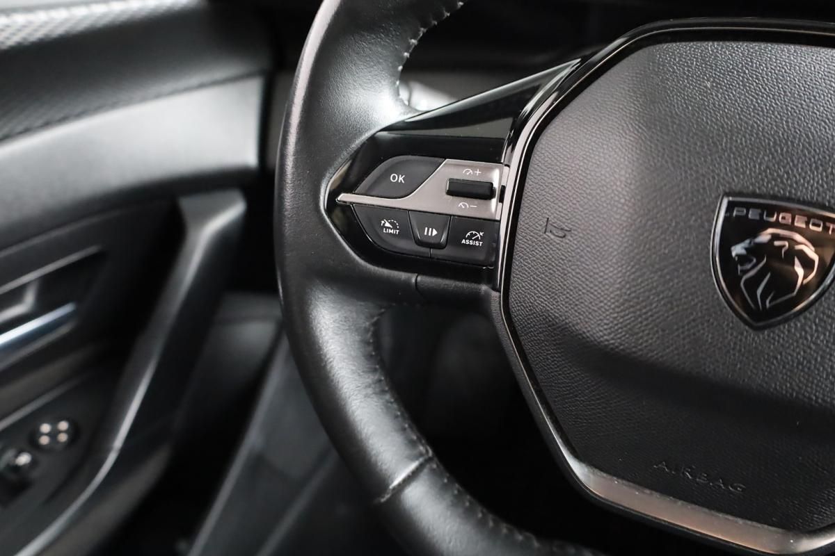 peugeot-308-2022-gasolina-1199cc