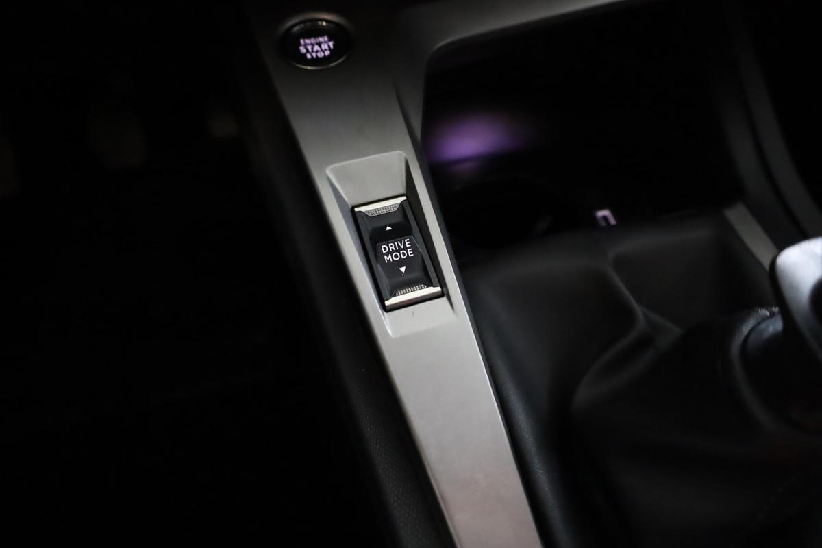 peugeot-308-2022-gasolina-1199cc