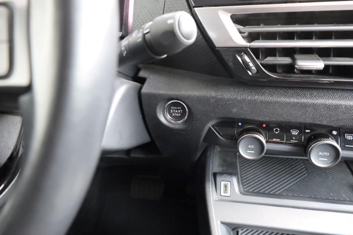 citroen-c4-2023-gasolina-1199cc
