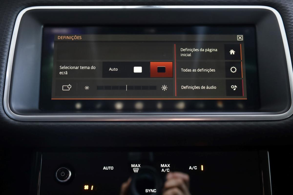 land-rover-range-rover-evoque-2020-diesel-1999cc