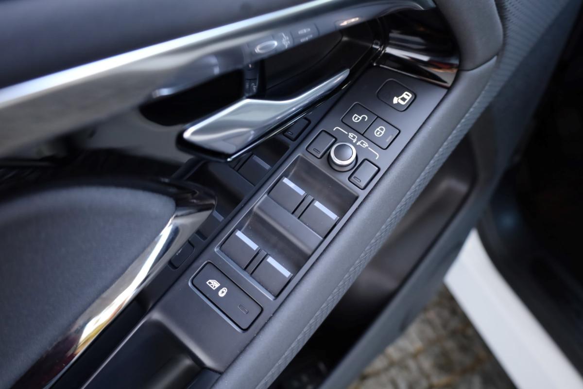 land-rover-range-rover-evoque-2020-diesel-1999cc