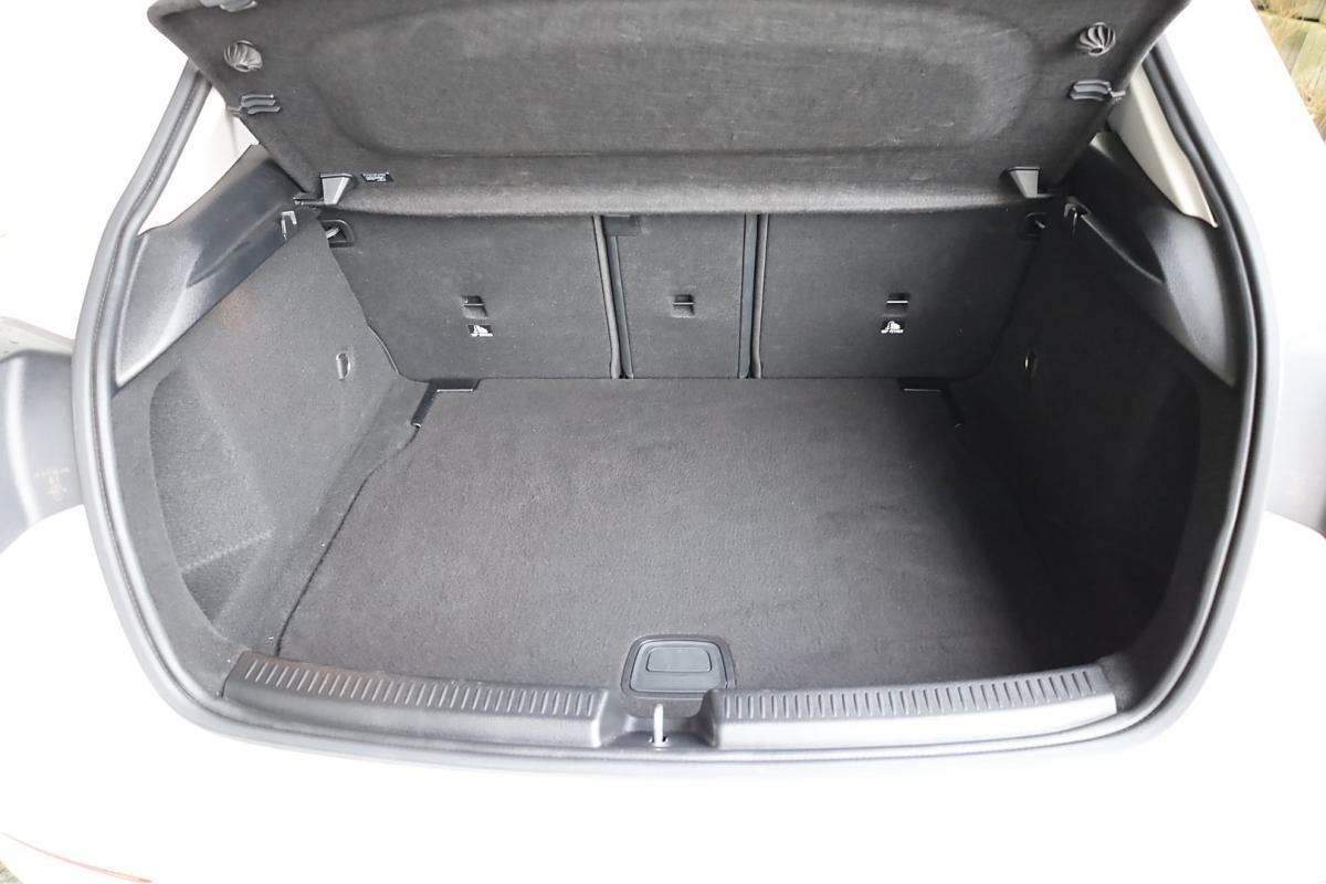 mercedes-benz-classe-a-2023-gasolina-1332cc