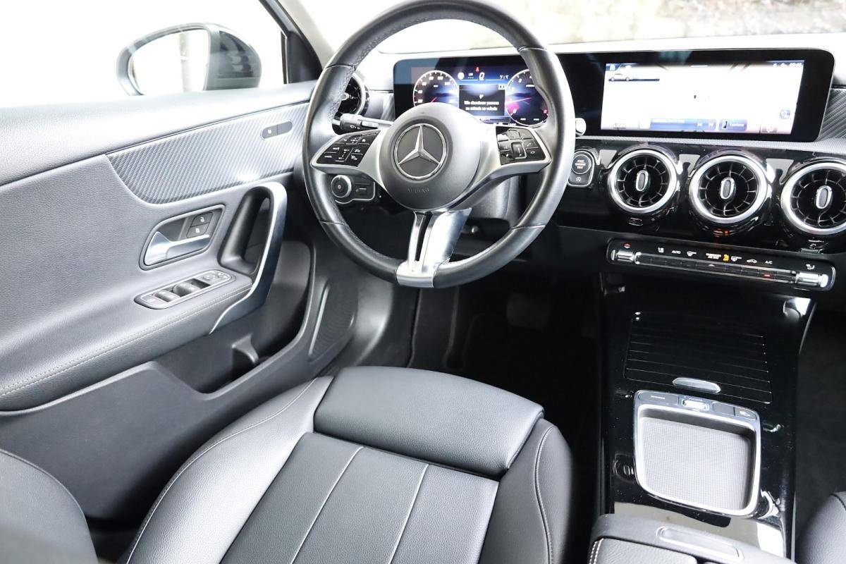 mercedes-benz-classe-a-2023-gasolina-1332cc