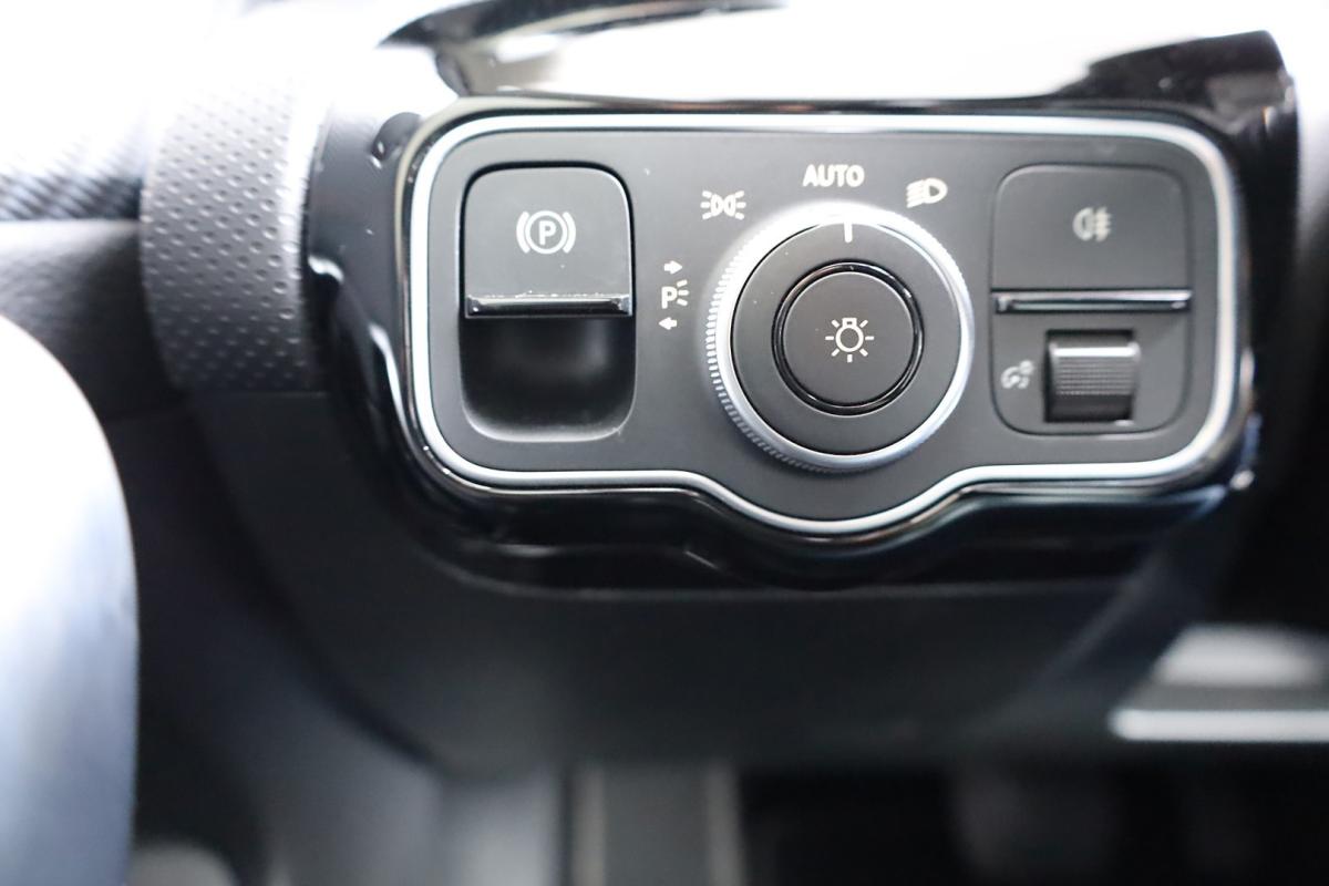 mercedes-benz-classe-a-2023-gasolina-1332cc