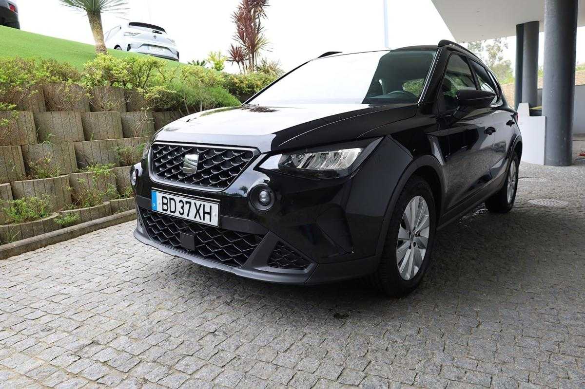 seat-arona-2023-gasolina-999cc