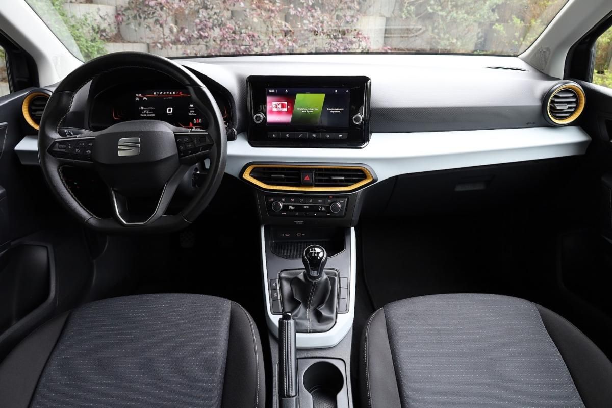 seat-arona-2023-gasolina-999cc