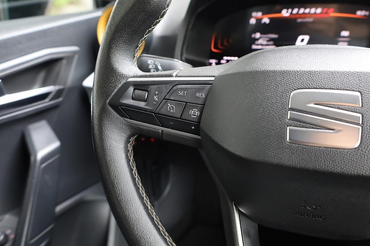 seat-arona-2023-gasolina-999cc