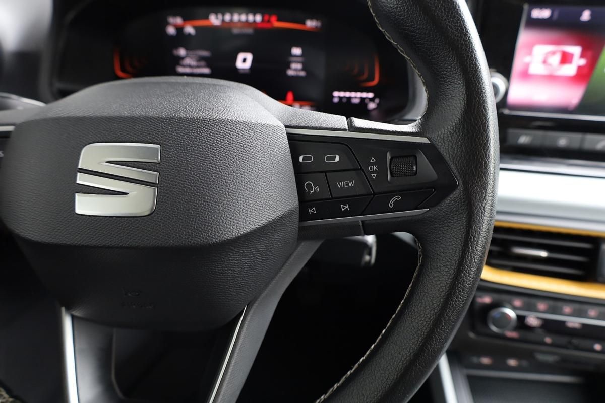 seat-arona-2023-gasolina-999cc