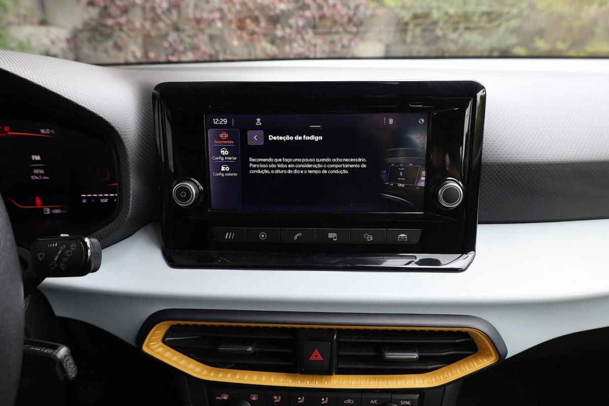 seat-arona-2023-gasolina-999cc
