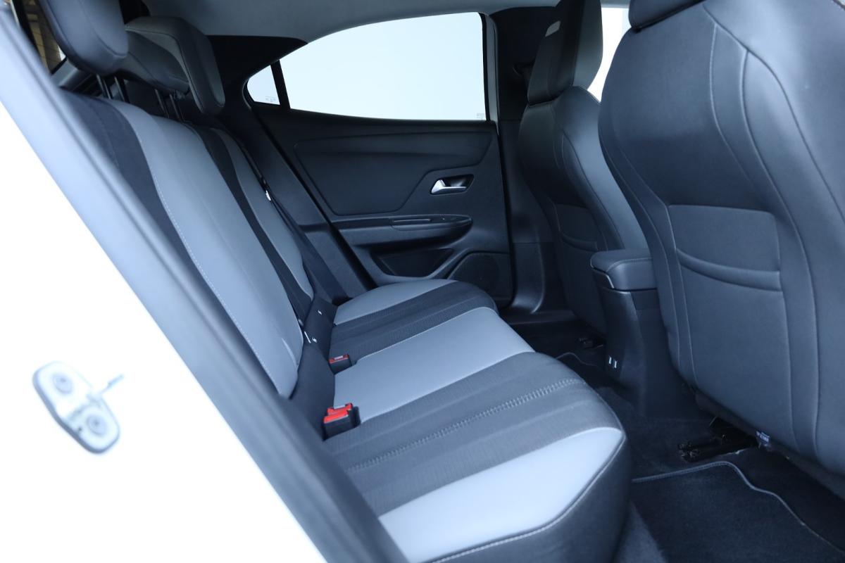 opel-mokka-2023-gasolina-1199cc