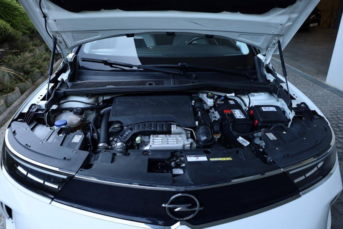 opel-mokka-2023-gasolina-1199cc