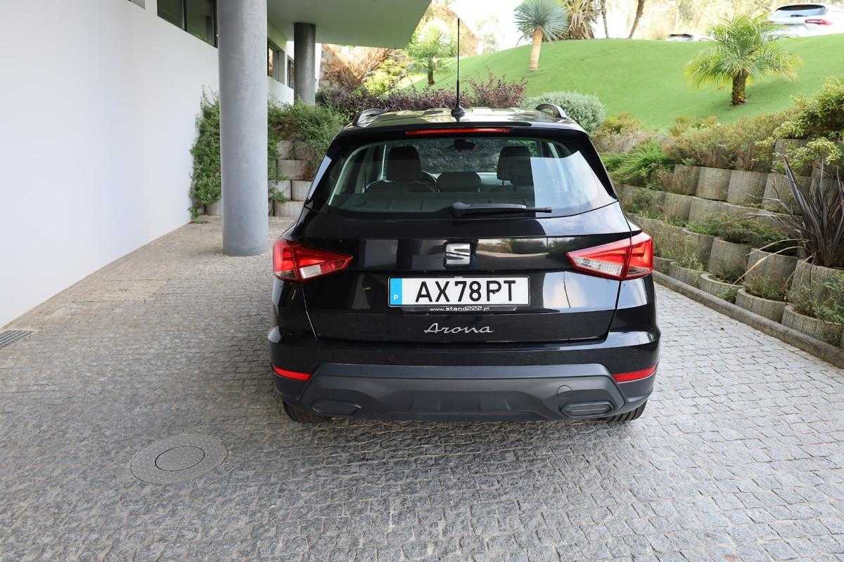 seat-arona-2023-gasolina-999cc