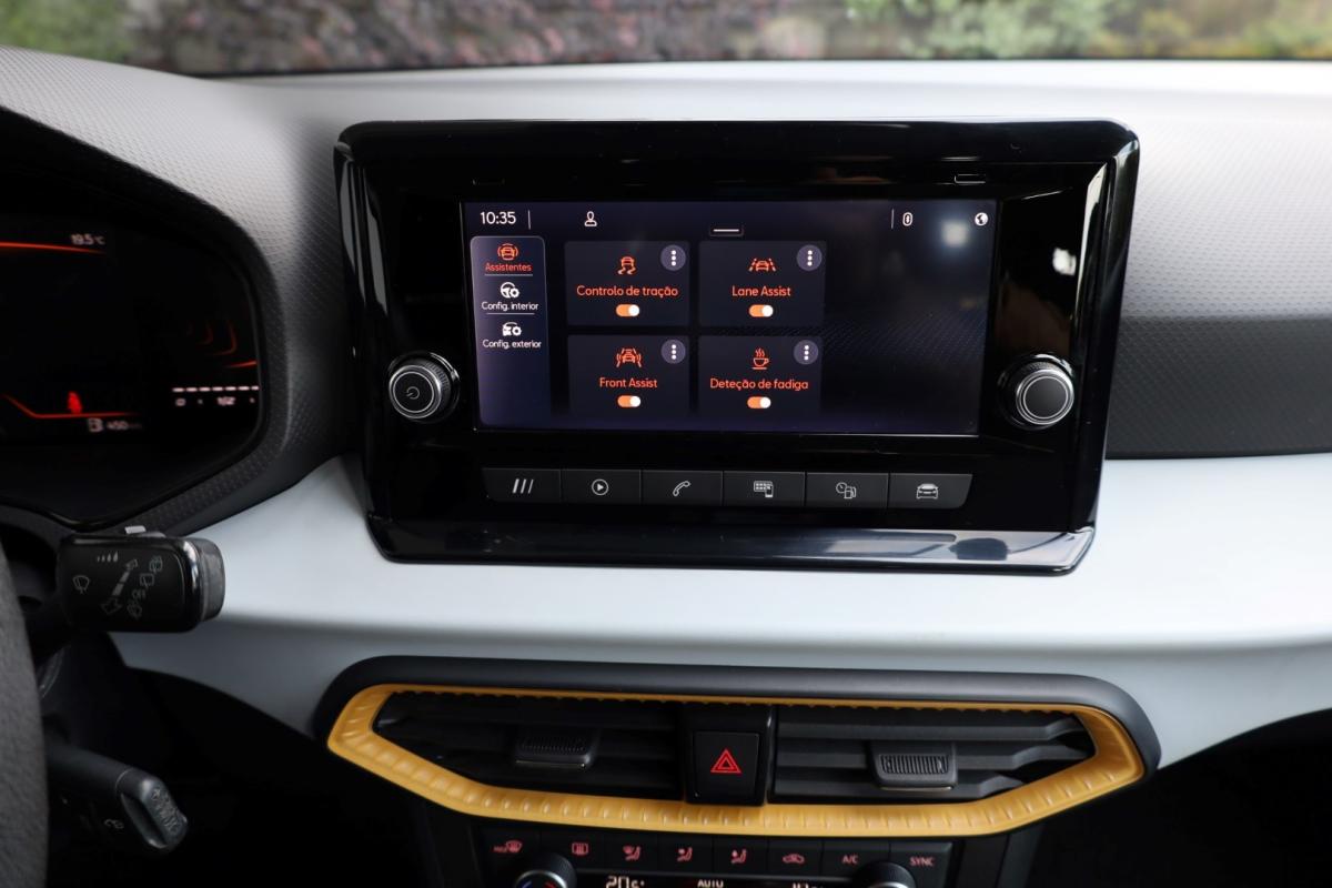 seat-arona-2023-gasolina-999cc