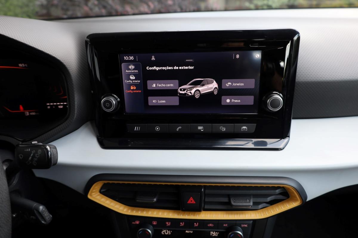 seat-arona-2023-gasolina-999cc