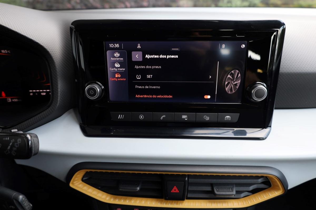 seat-arona-2023-gasolina-999cc