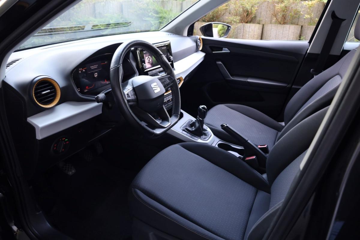 seat-arona-2023-gasolina-999cc