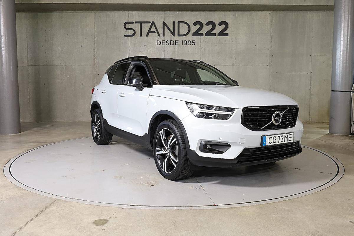 volvo-xc40-2021-hibrido-a-gasolina-1477cc