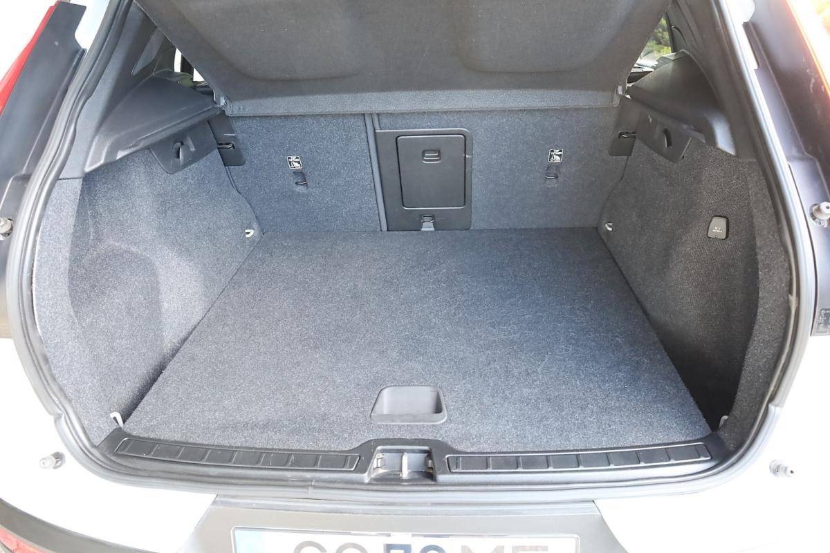 volvo-xc40-2021-hibrido-a-gasolina-1477cc