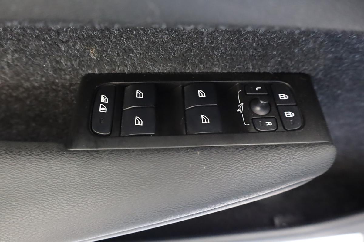 volvo-xc40-2021-hibrido-a-gasolina-1477cc