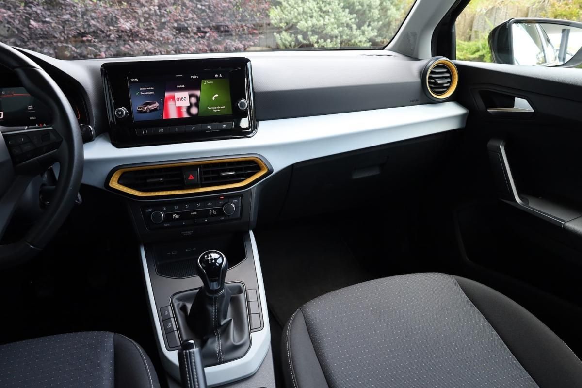 seat-arona-2024-gasolina-999cc