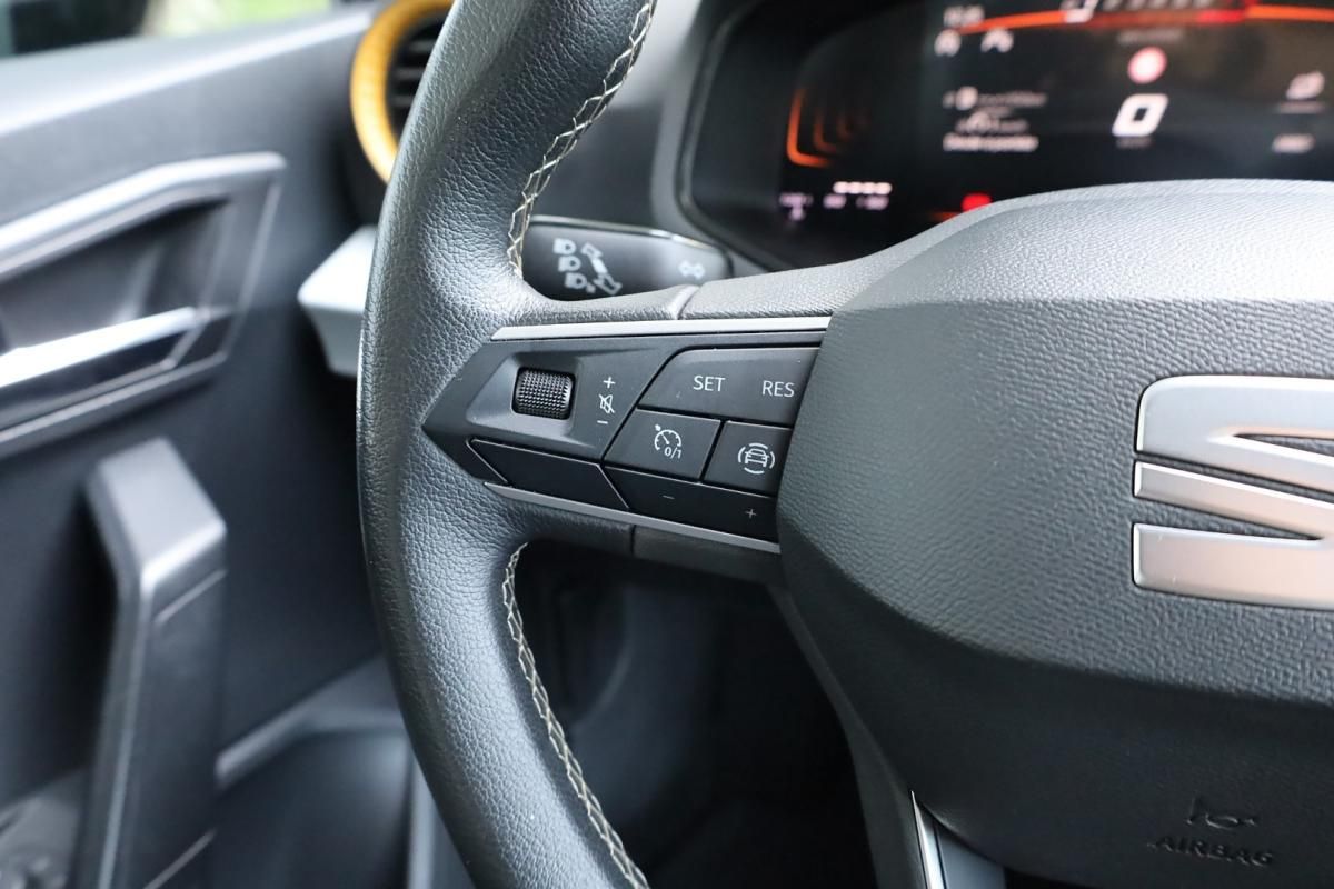 seat-arona-2024-gasolina-999cc