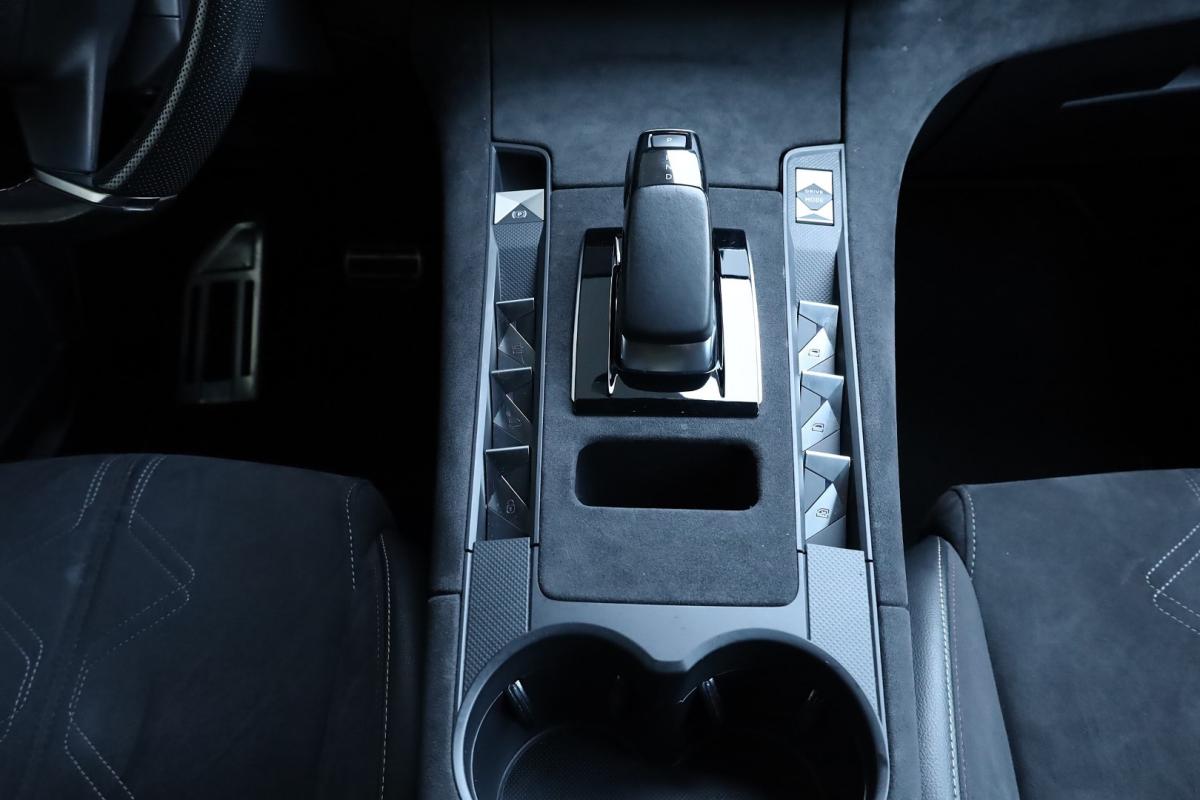 ds-ds-7-crossback-2022-hibrido-a-gasolina-1598cc