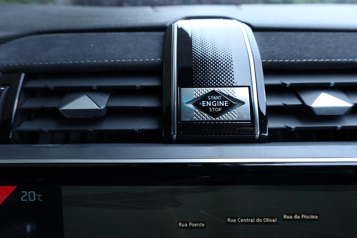 ds-ds-7-crossback-2022-hibrido-a-gasolina-1598cc