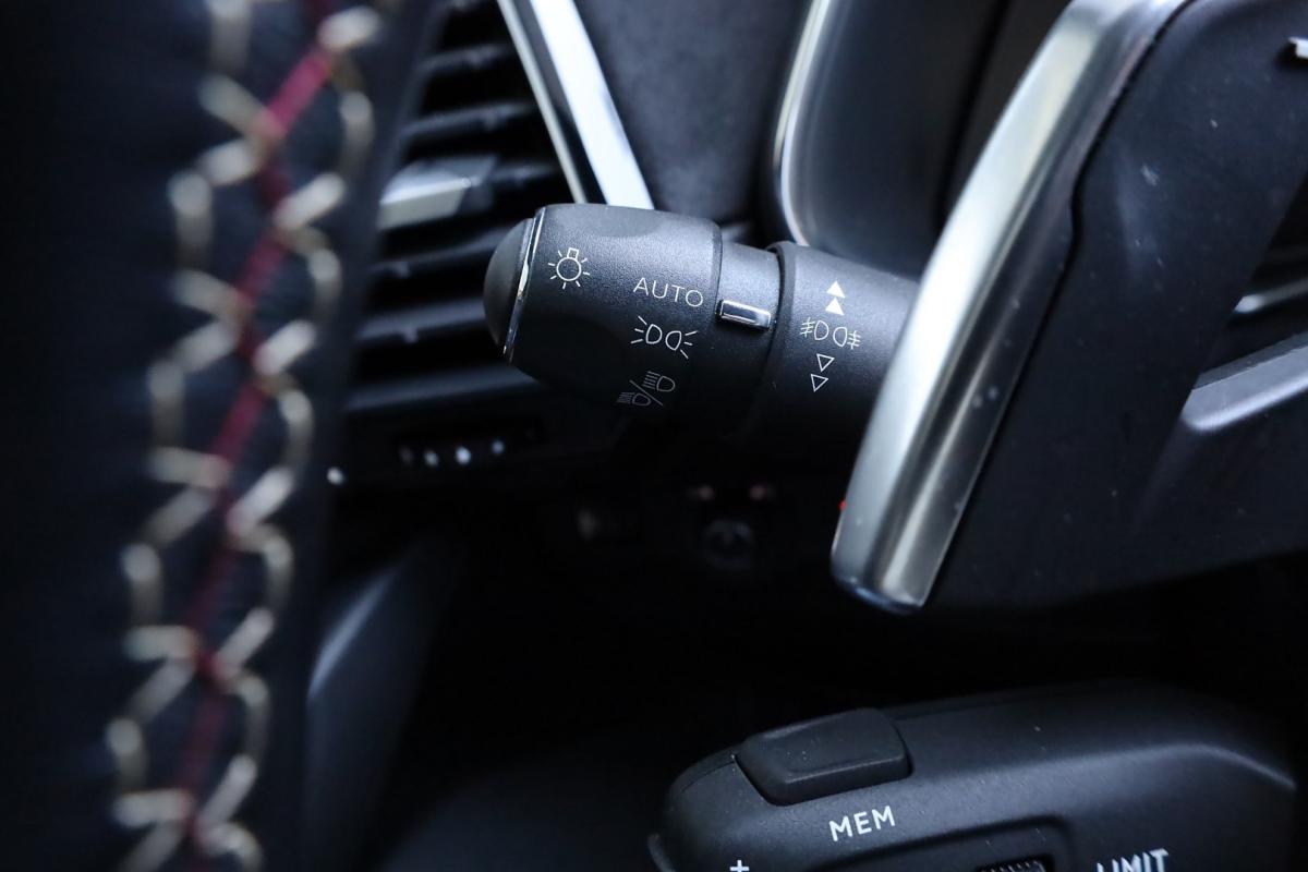 ds-ds-7-crossback-2022-hibrido-a-gasolina-1598cc