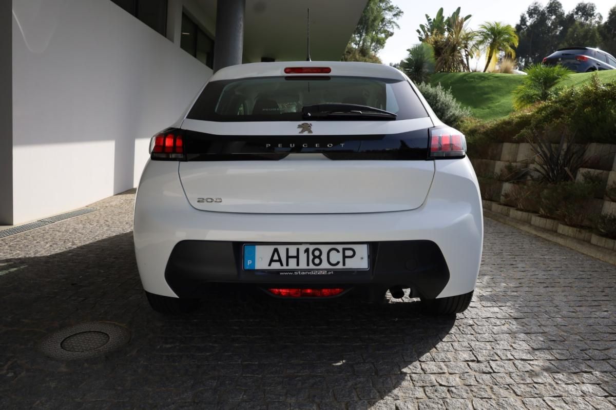 peugeot-208-2021-gasolina-1199cc