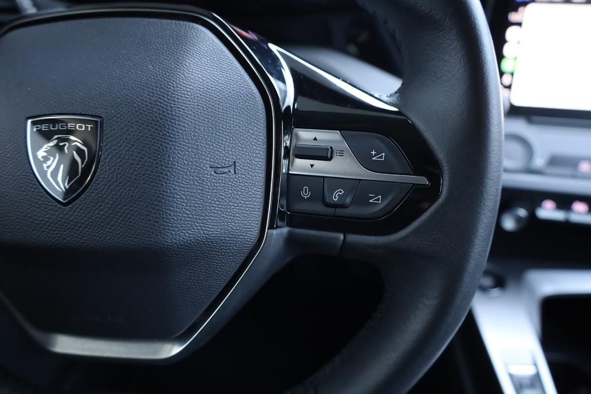 peugeot-308-sw-2024-gasolina-1199cc