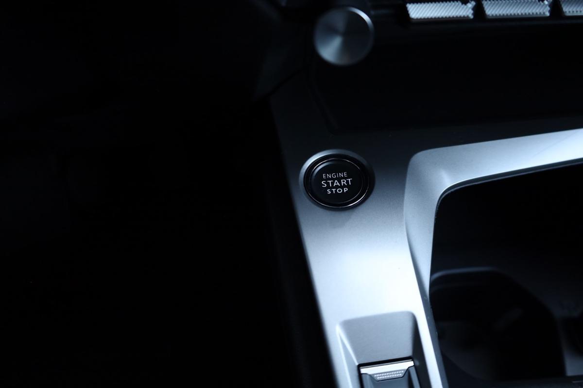 peugeot-308-sw-2024-gasolina-1199cc