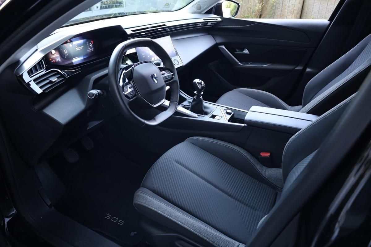 peugeot-308-sw-2024-gasolina-1199cc