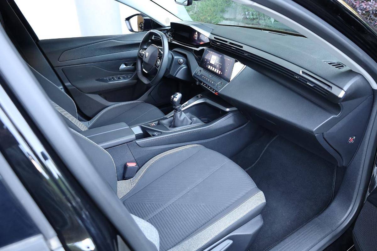 peugeot-308-sw-2024-gasolina-1199cc