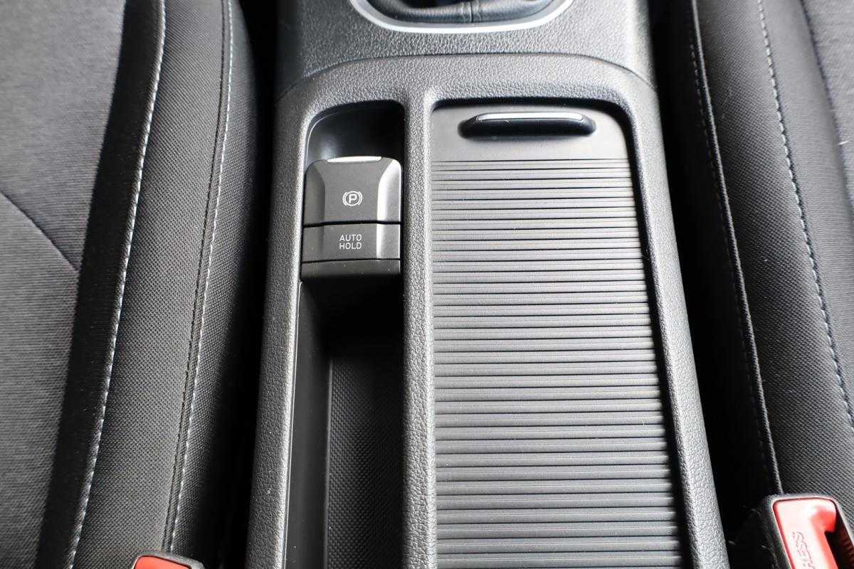 hyundai-i30-2023-gasolina-998cc