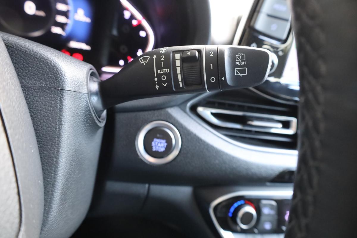 hyundai-i30-2023-gasolina-998cc