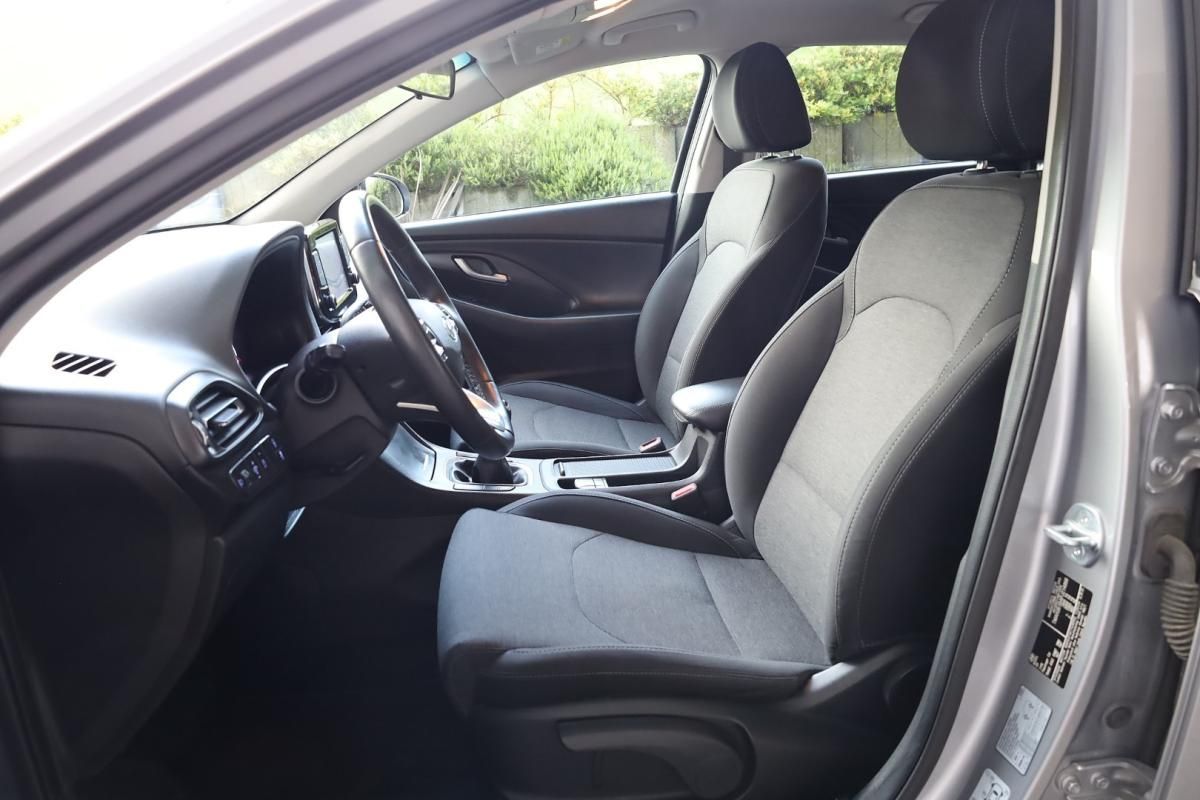 hyundai-i30-2023-gasolina-998cc