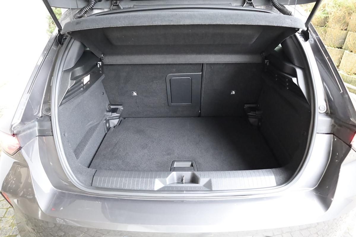 opel-astra-2023-gasolina-1199cc