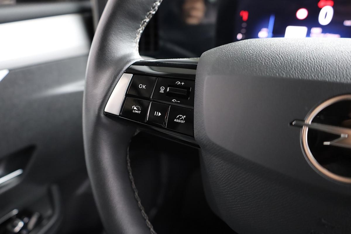 opel-astra-2023-gasolina-1199cc