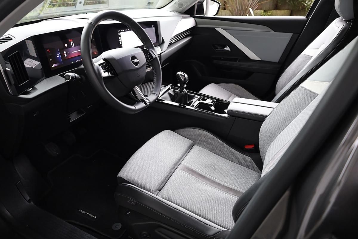 opel-astra-2023-gasolina-1199cc